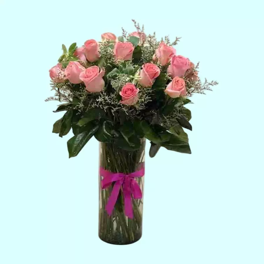 Vibras Positivas arreglo de 24 rosas en florero de cristal