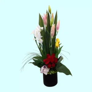 Arreglo floral para recuperación con lilis iris rosas y claveles