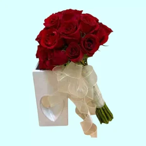 Ramo de novia de rosas rojas naturales